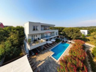 Istra,Medulin-velika moderna vila s bazenom