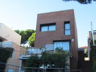 5 bedroom Detached House For Sale:..