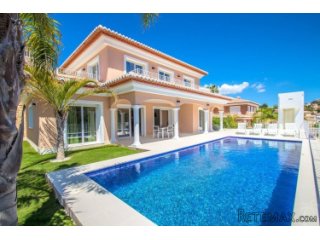 A luxury new build villa for sale in El Portet Moraira..