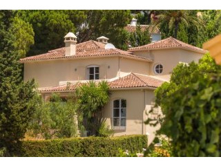 4 bedroom property near Andalucia Back..