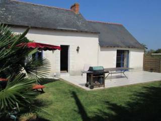 House with Land Suitable for Horses