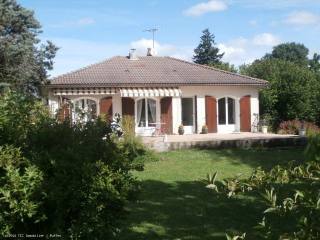 4 Bedroom 1970's Bungalow With Basement