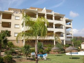 Middle Floor Apartment