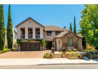 3239 Avenida Aragon