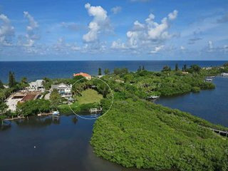 Land For Sale: 3112 Casey Key Rd..