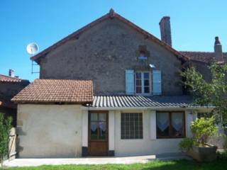 4-bedroomed house with garden