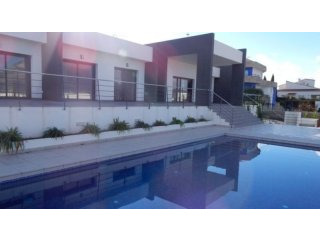 4 bedroom, 3 bathroom. New build..