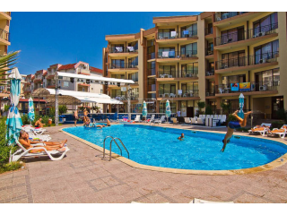 Spacious 1-bedroom apartment in Sea..