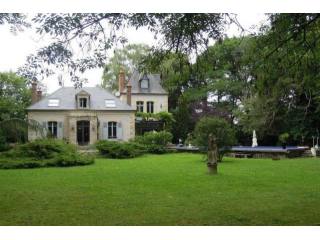 4 bedroom House For Sale: 18000 BOURGES