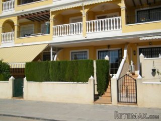 This attractive ground floor apartment is located in the..