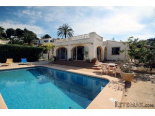 This three bedroom villa located in a very tranquil..