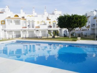 Town House / Village House in Vera