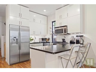 2 bedroom Apartment For Sale: 445 1ST..