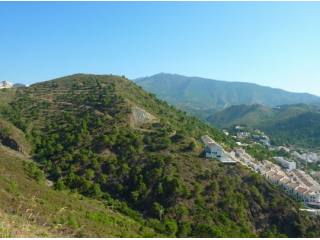 Building Plot for sale in Benahavis..