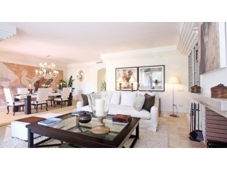 Three Bedroom Penthouse Apartment 2a30..