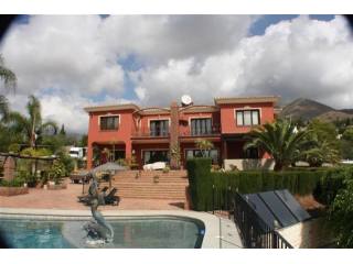 Villa - AN AMAZING LUXURIOUS 7 BEDROOM..
