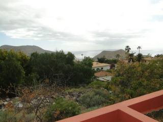 2 bedroom Apartment property for sale..