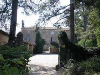Former 12th century domain with guest..