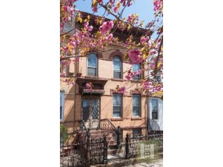 7 bedroom Town House For Sale: 74 -37..