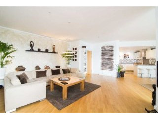 4 bed apartment in Kings Wharf