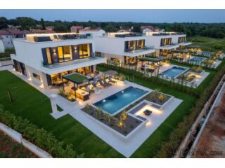 RASKOŠNA VILLA KOJA ISPUNJAVA NAJZAHTJEVNIJE ZAHTJEVE