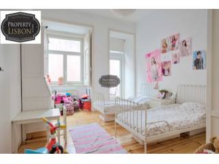 Remodeled 3 Bedroom Lisbon Apartment in..