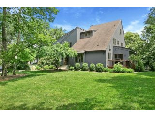 4 bedroom House For Sale: 15 Alta Lane..
