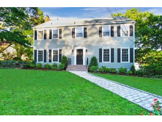 4 bedroom House For Sale: 82 Iselin..