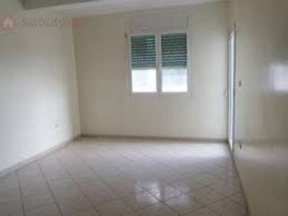Appartement usage bureau a zerktouni