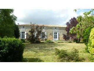 2 Bedrooms - House - Poitou-Charentes..