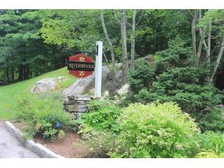 2 bedroom Condominium For Sale: Mount..