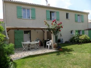 5 Bedrooms - Maison - For Sale