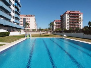2 bedroom, 2 bathroom Apartment, (build..