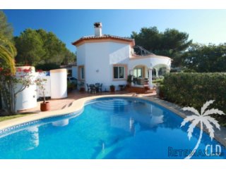 Villa for sale in Javea, built in 2003 of very good quality..