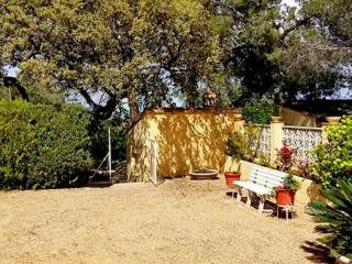 4 Bed Villa with pool for sale in..