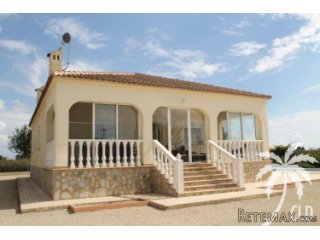 A very beautifully located villa with lots of privacy on a..