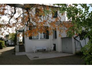 4 bedroom Town House For Sale: 17200..