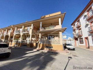 NEW LISTING TO VOSS HOMES - A spacious four storey 3 bed, 3..