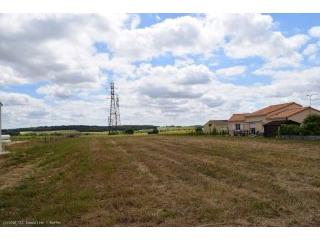 Plot Of Land On Approx 2700m2 - Close..