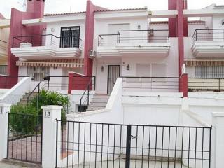 5 BEDROOM TERRACED VILLA