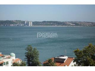 Apartment with amazing sea views in..
