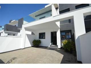 2 bedroom Penthouse For Sale: Modern..