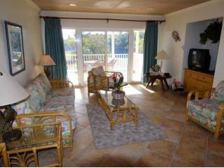Apartment/townhouse - Unit 307 is..