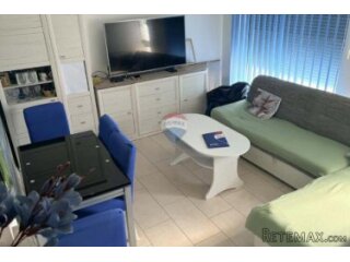 Buzet, poslovni prostor u prizemlju - 56 m2