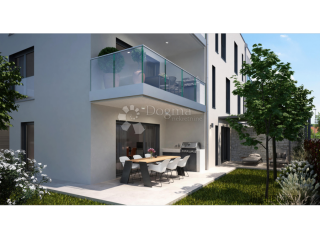 Okolica Umaga, Moderni Prizemni Apartman s 115 m² privatne o