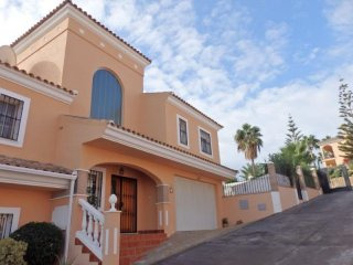 3 Bedrooms - House - Malaga - For Sale