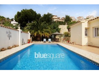Stunning 3 bedroom villa with sea views