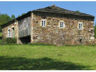 3 Bed Country House For Sale 3 1,938..
