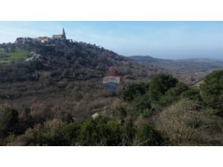 Istra, Buje - Atraktivno građevinsko zemljište za višestambe