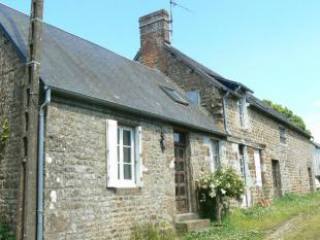Rural House, Habitable to Improve
